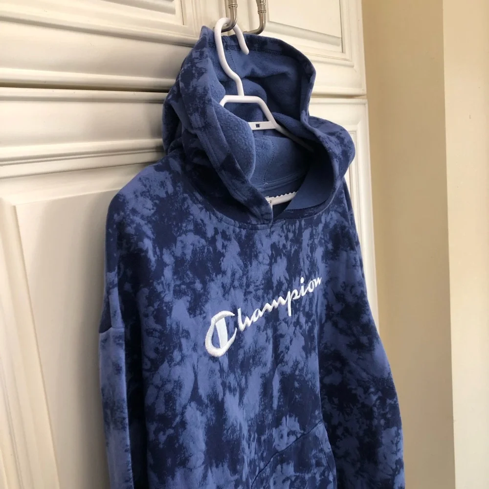 NWT Champion women’s tie dyed logo hoodie - Picture 4 of 13